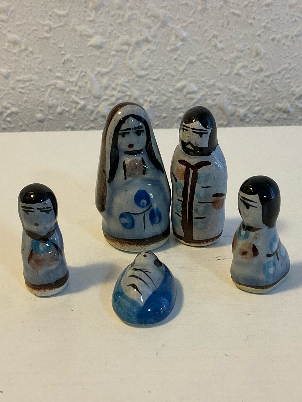 Talavera Nativity Set Made in Mexico 5 Pieces Handmade Hand Painted